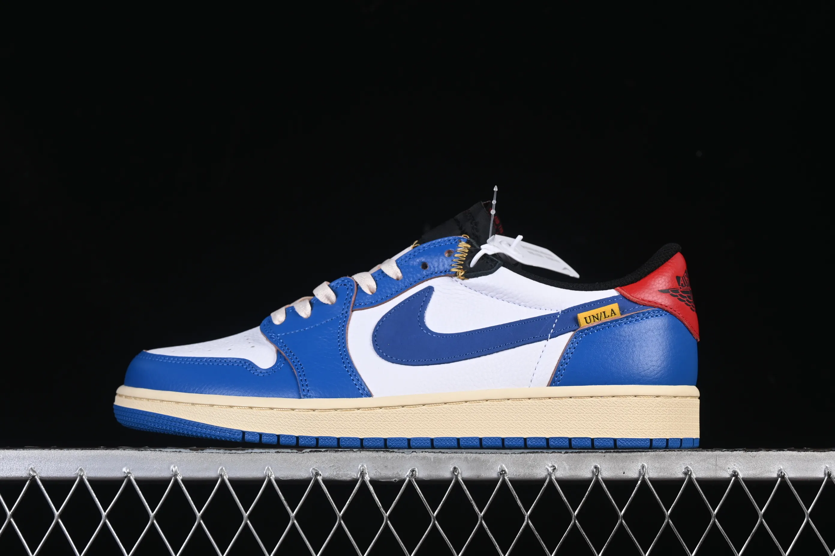 All categories Air Jordan Jordan series basketball shoes Air Jordan 1 Low Air Jordan 1 Low AJ1 Joe 1 UN blue and white low-top cultural and casual sneakers HQ6998-146